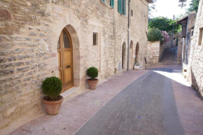 LE DIMORE ARCANGELO Giuseppe Assisi